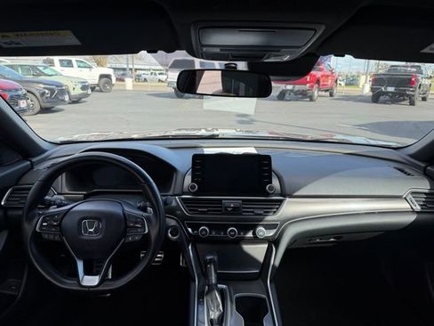 Used 2020 Honda Accord Sport image 9