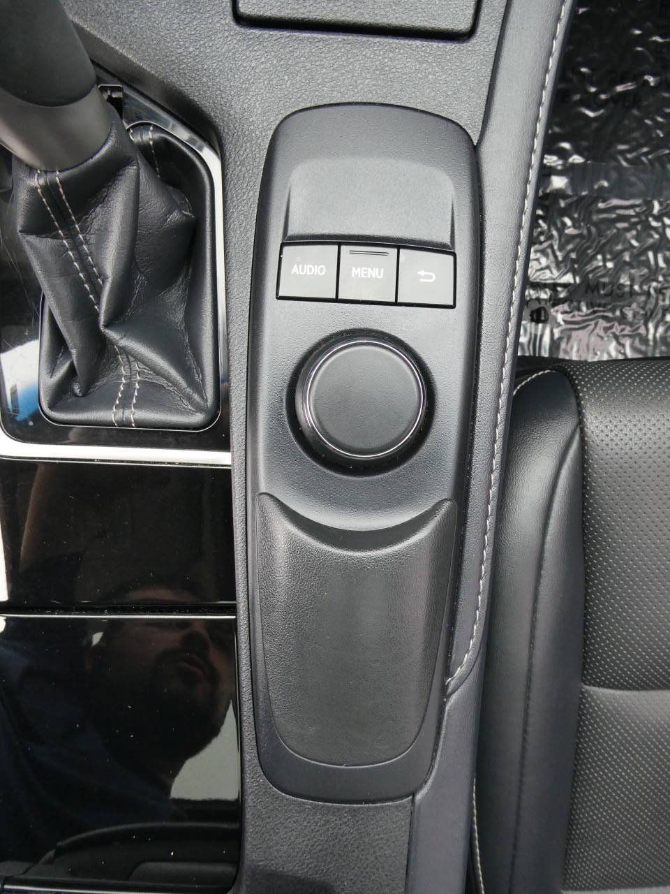 Used 2016 Lexus ES 350 w/ Premium Package w/Wood Trim FWD image 21