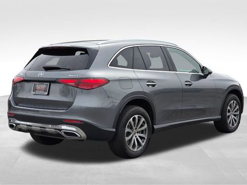 Used 2023 Mercedes-Benz GLC 300 4MATIC image 5