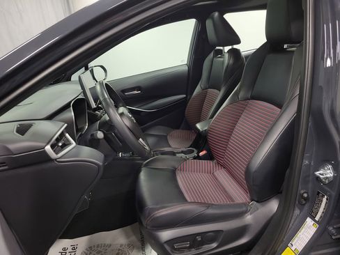 Used 2025 Toyota Corolla XSE image 13