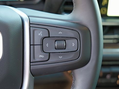 New 2025 GMC Sierra 1500 Elevation image 12