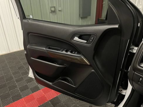 Used 2019 GMC Canyon Denali image 29