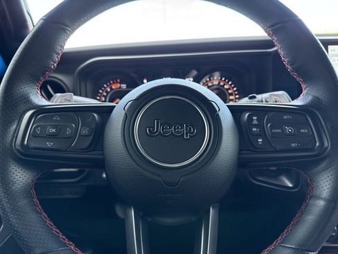 Used 2024 Jeep Wrangler Unlimited Rubicon 392 image 19