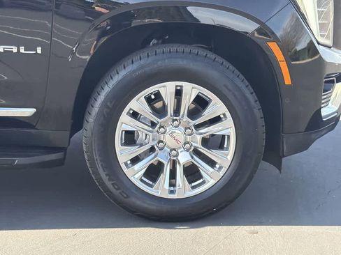 Used 2025 GMC Yukon Denali image 41