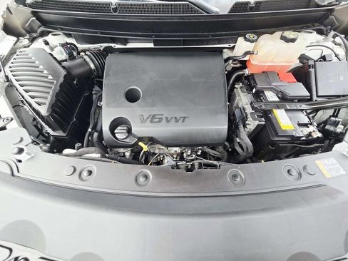 Used 2023 Buick Enclave Essence image 19