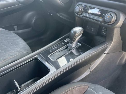 Used 2021 Nissan Kicks SR w/ Exterior Package image 29