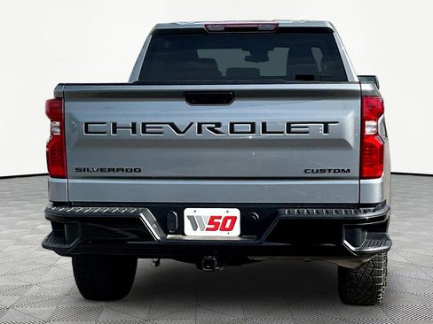 Used 2024 Chevrolet Silverado 1500 Custom Trail Boss w/ LPO, Dark Essentials Package AWD/4WD image 5