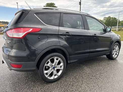 Used 2014 Ford Escape Titanium w/ Equipment Group 401A AWD/4WD image 4