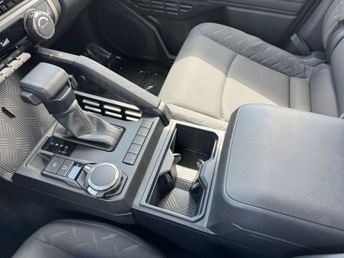 Certified 2025 Toyota Tacoma SR AWD/4WD image 26