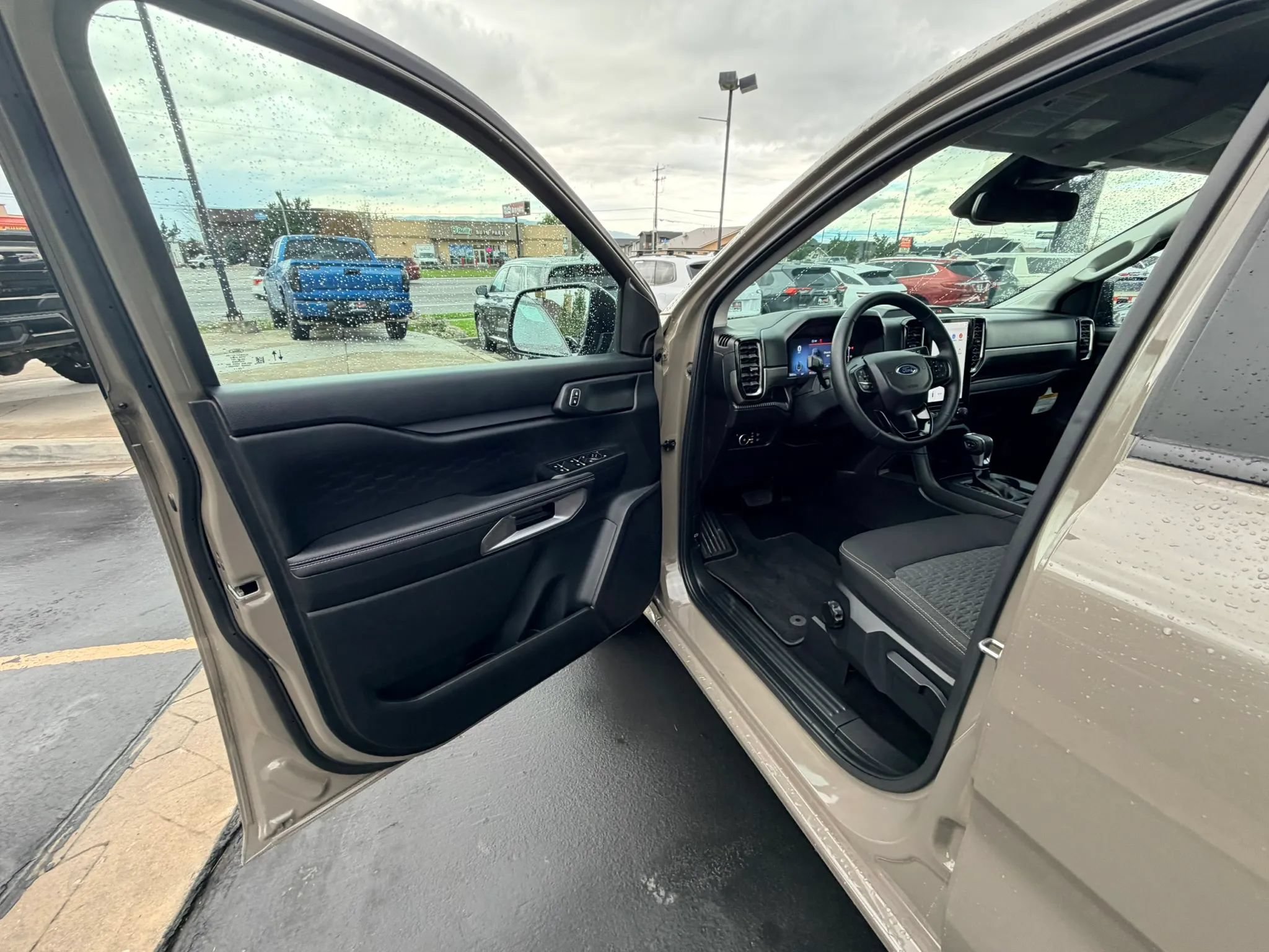 Used 2025 Ford Ranger XLT w/ Trailer Tow Package AWD/4WD image 9