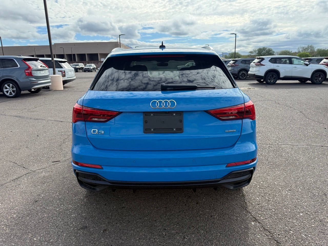Used 2020 Audi Q3 2.0T Premium Plus w/ Premium Plus Package AWD/4WD image 6