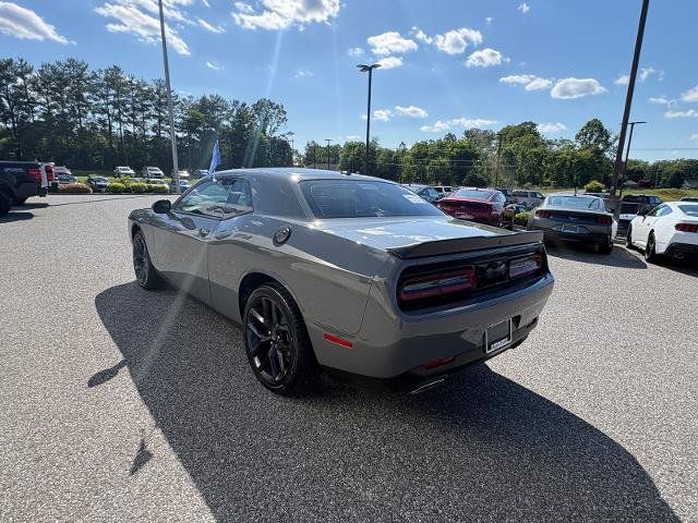 Used 2023 Dodge Challenger SXT RWD image 5
