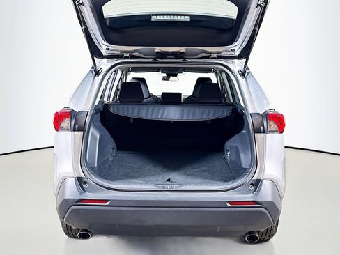 Used 2025 Toyota RAV4 XLE FWD image 23