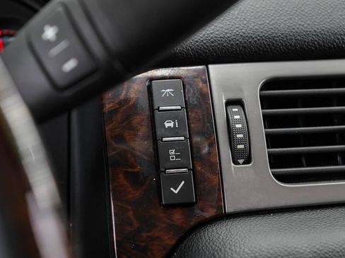 Used 2013 GMC Yukon XL Denali AWD/4WD image 40