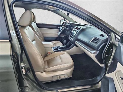 Used 2017 Subaru Outback 2.5i Limited AWD/4WD image 22