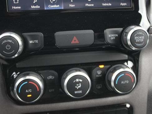 New 2023 RAM 2500 Tradesman image 9