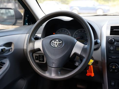 Used 2010 Toyota Corolla BASE image 25