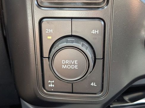 New 2026 Ford F250 Lariat w/ Black Appearance Package image 25