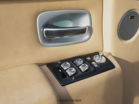 Used 2005 Rolls-Royce Phantom Sedan RWD image 40