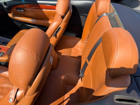 Used 2002 Lexus SC 430 Convertible image 31