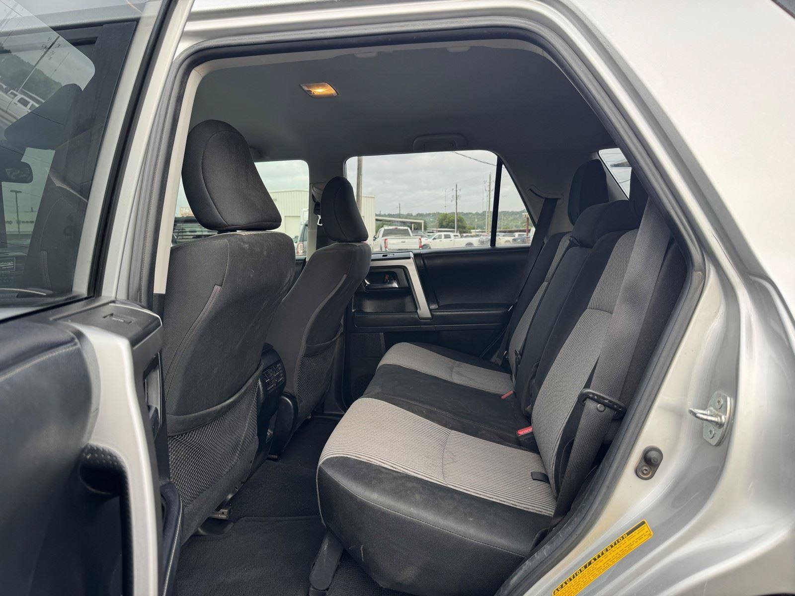 Used 2021 Toyota 4Runner SR5 AWD/4WD image 31