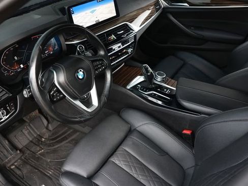 Used 2021 BMW 530i w/ Convenience Package image 6