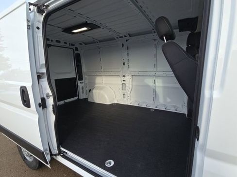 Used 2025 RAM ProMaster 1500 w/ Convenience Group image 5