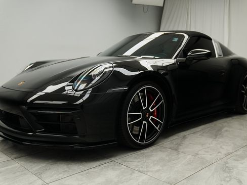 Used 2022 Porsche 911 Targa 4 GTS image 4