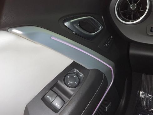 Used 2020 Chevrolet Camaro LT RWD image 19