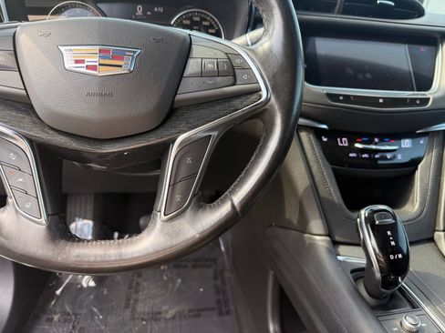 Used 2020 Cadillac XT5 Premium Luxury AWD/4WD image 20