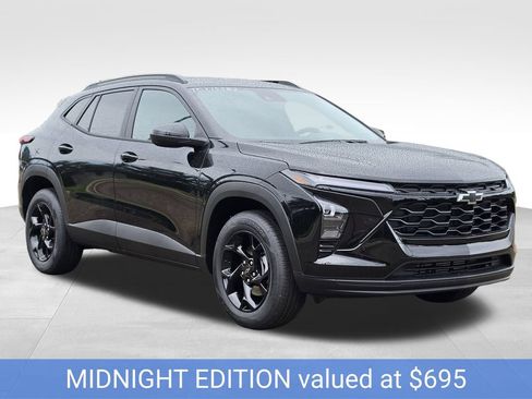 New 2026 Chevrolet Trax LT w/ Driver Confidence Package FWD image 4