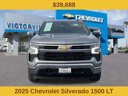 Certified 2025 Chevrolet Silverado 1500 LT image 2