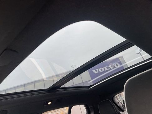 Certified 2023 Volvo XC40 Recharge Ultimate image 13