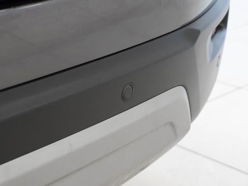 Used 2025 Honda Pilot EX-L image 11