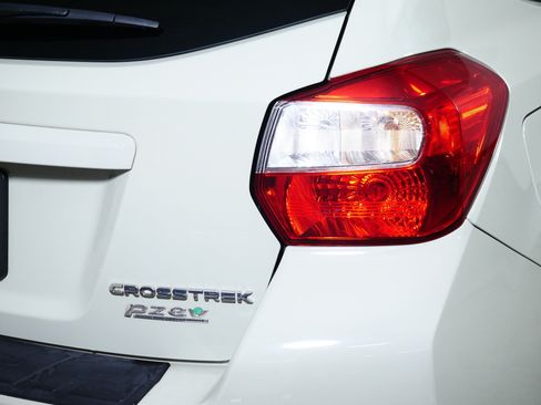 Used 2017 Subaru Crosstrek 2.0i Limited AWD/4WD image 17