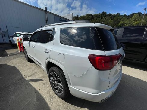 Used 2018 GMC Acadia Denali w/ Technology Package AWD/4WD image 7