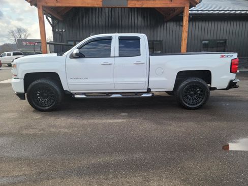 Used 2018 Chevrolet Silverado 1500 LT w/ All Star Edition image 21