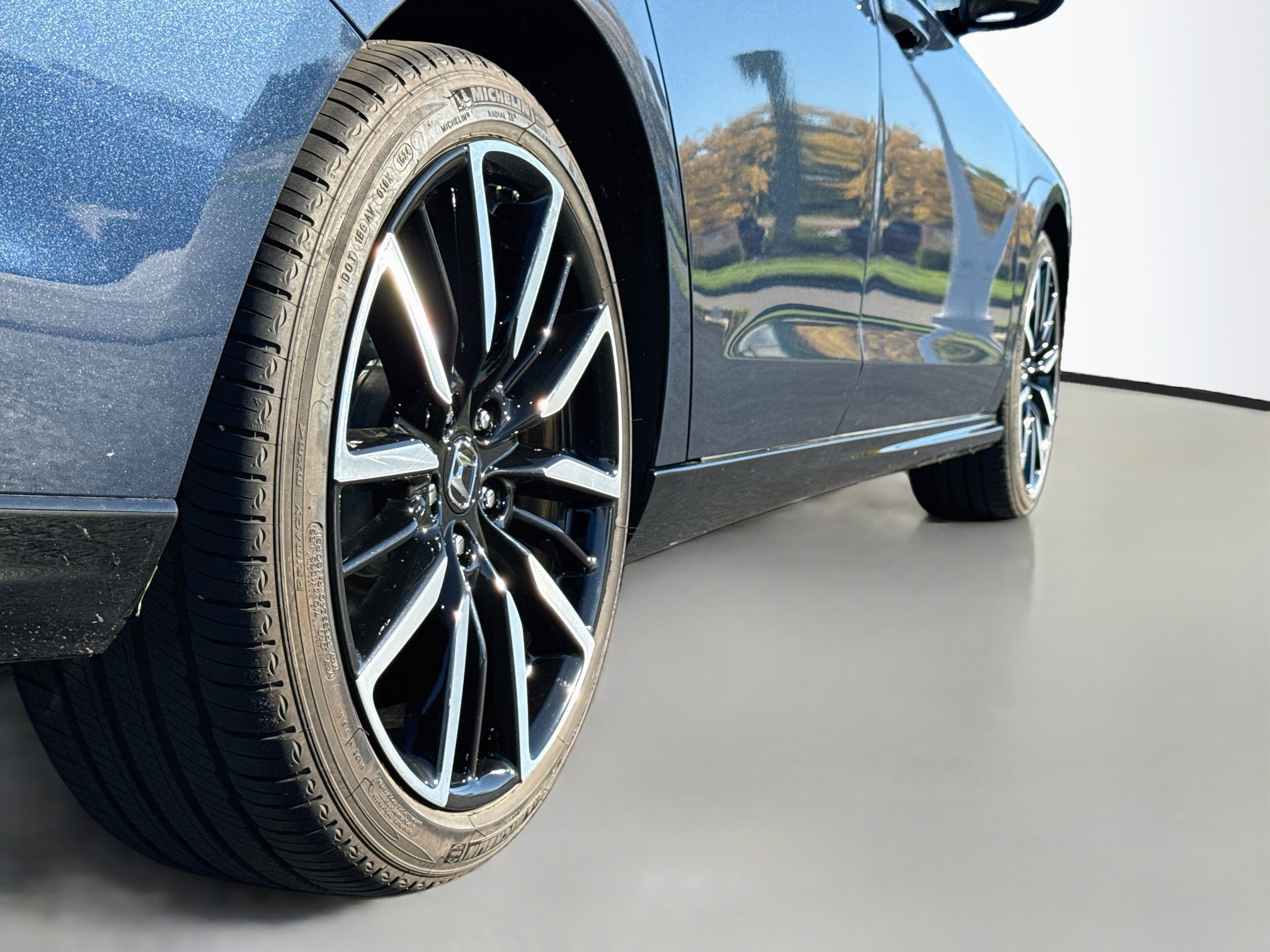 Used 2024 Honda Accord Touring image 9