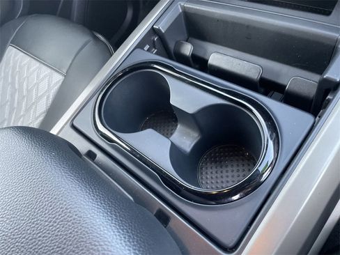 Used 2024 Nissan Titan SV w/ SV Bronze Edition Package image 29