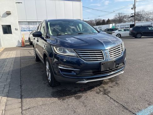 Used 2017 Lincoln MKC Select w/ Select Plus Package image 2