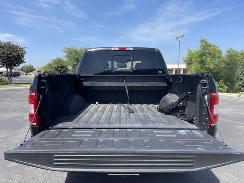 Used 2019 Ford F150 XLT w/ Equipment Group 302A Luxury AWD/4WD image 10