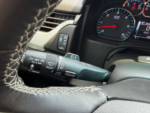 Used 2019 GMC Yukon XL SLT AWD/4WD image 22