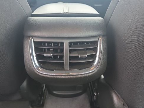 Used 2025 Chevrolet Malibu LT image 18