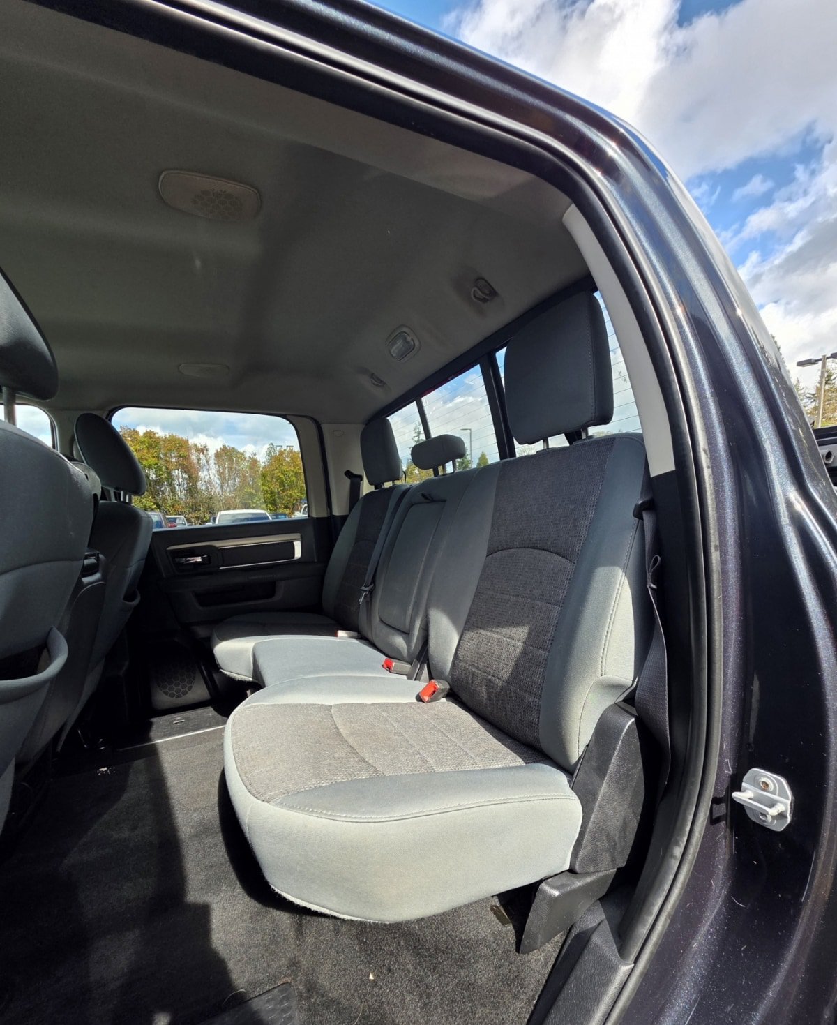 Used 2015 RAM 3500 Big Horn AWD/4WD image 12