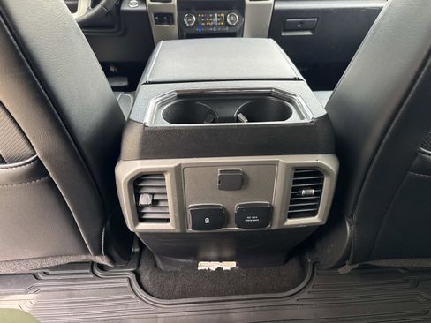 Used 2019 Ford F350 Lariat w/ Lariat Ultimate Package AWD/4WD image 15