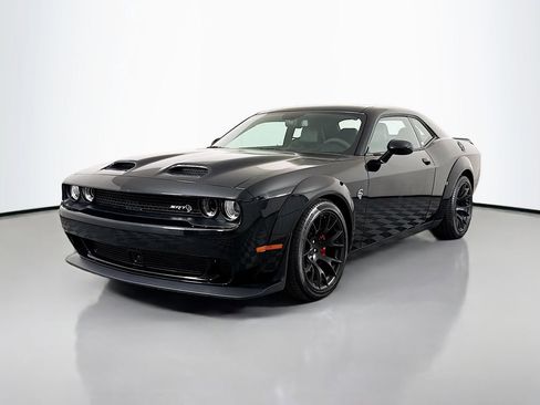Used 2023 Dodge Challenger SRT Hellcat image 3