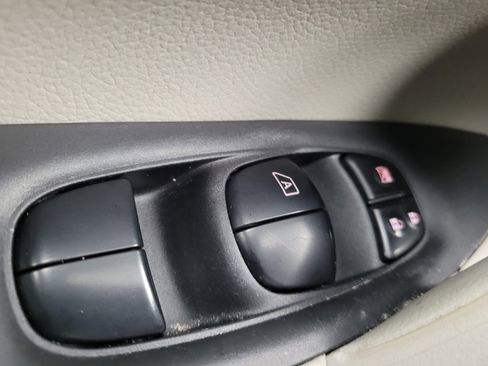 Used 2019 Nissan Rogue Sport SV image 27