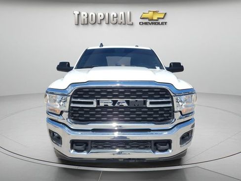 Used 2022 RAM 2500 Big Horn w/ Cold Weather Group AWD/4WD image 8
