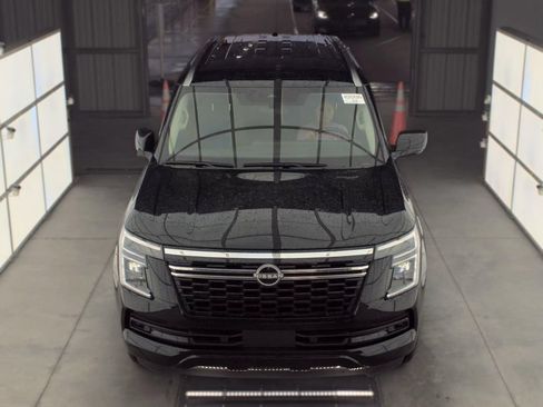 Used 2025 Nissan Armada SV AWD/4WD image 8