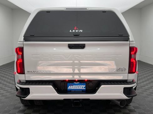Used 2026 Chevrolet Silverado 3500 High Country w/ High Country Premium Package AWD/4WD image 10